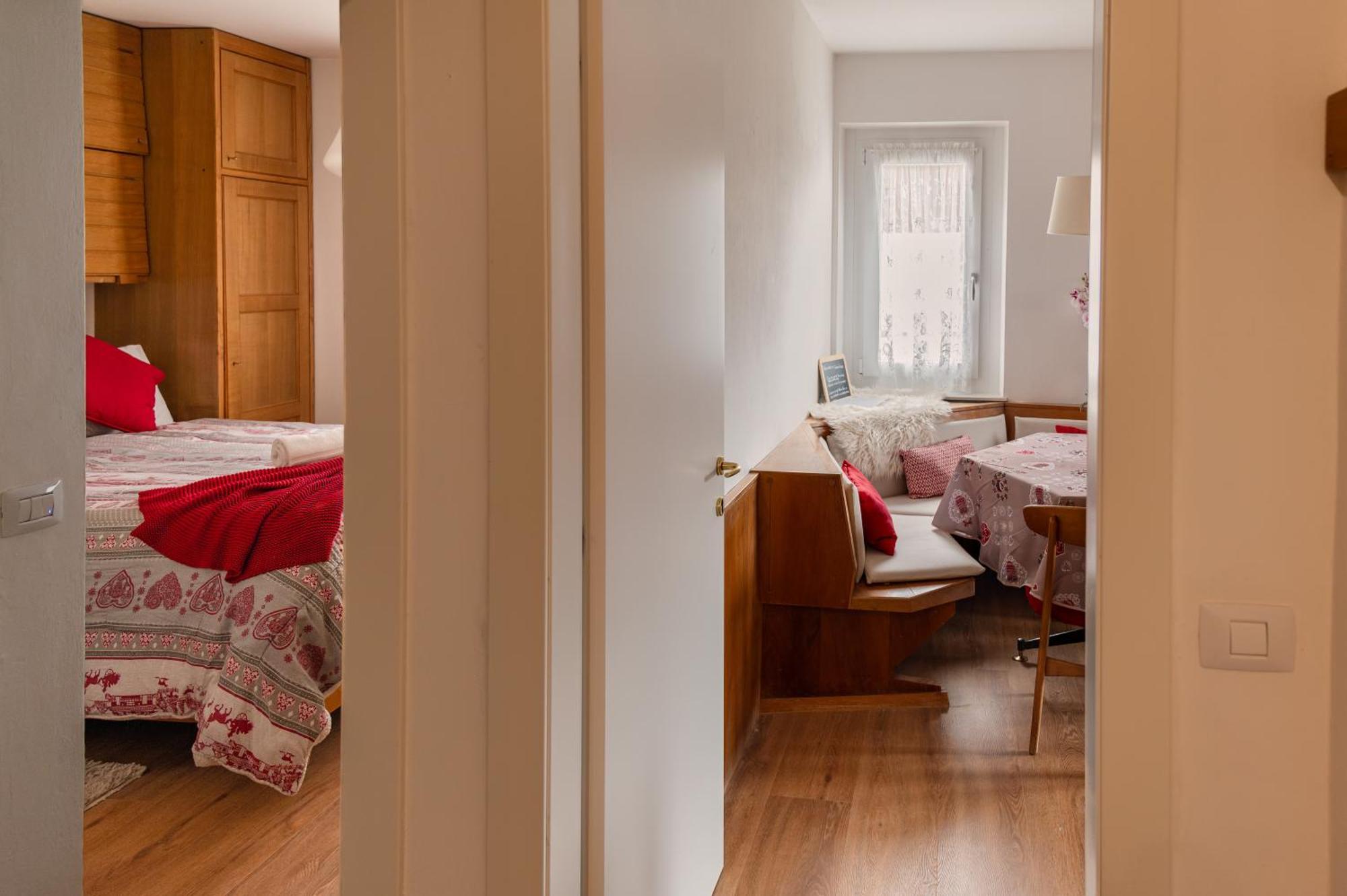Cortina-House Apartment กอร์ตินาดัมเปซโซ ภายนอก รูปภาพ