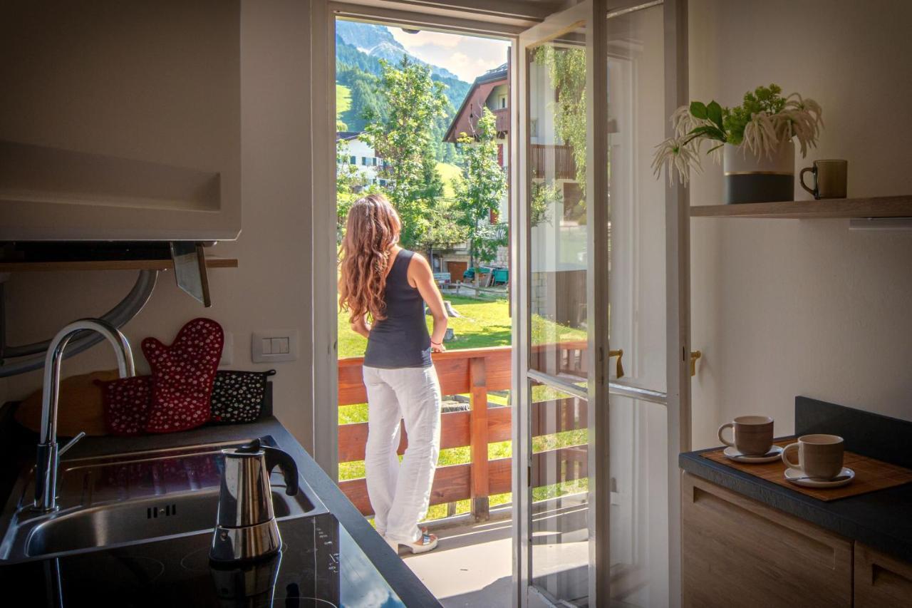 Cortina-House Apartment กอร์ตินาดัมเปซโซ ภายนอก รูปภาพ