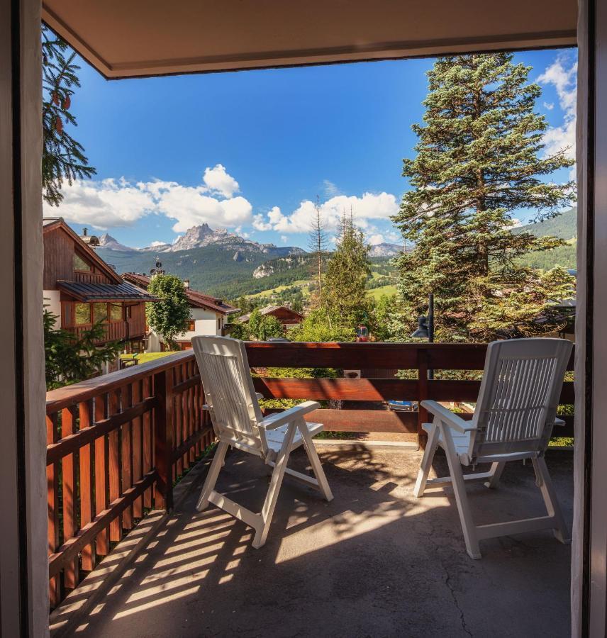 Cortina-House Apartment กอร์ตินาดัมเปซโซ ภายนอก รูปภาพ