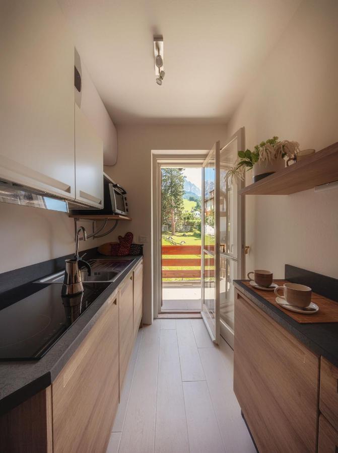 Cortina-House Apartment กอร์ตินาดัมเปซโซ ภายนอก รูปภาพ